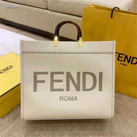 borsa fendi classica shopper|fendi sunshine handbags.